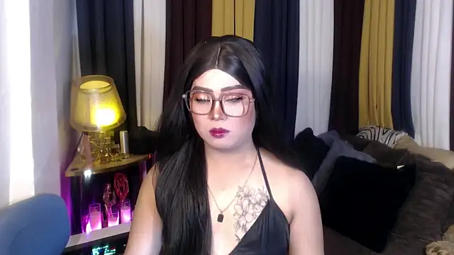 Snapshot of YourSweet-mich chatting on 8, 6, 2026 YourSweet-mich online show from 8, 6, 2026