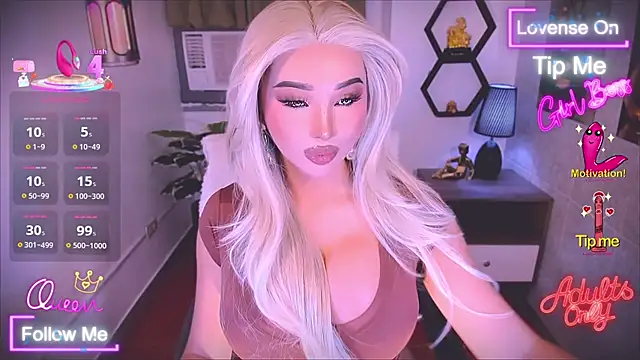 TriciaCumLoader online show from 10, 7, 2026