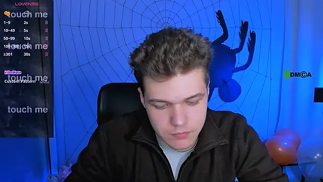 lucas long  online show from 27, 10, 2025