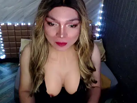 Snapshot of Asiandollxxx4uandMe chatting on 5, 5, 2026 Asiandollxxx4uandMe online show from 5, 5, 2026