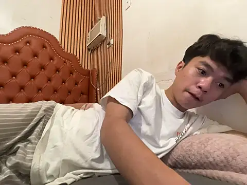 Snapshot of ur_little_secret chatting on 10, 2, 2026 ur little secret online show from 10, 2, 2026