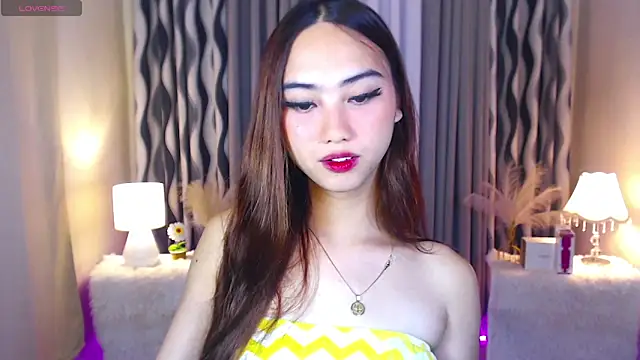 Kiah Wyatt online show from 9, 11, 2025