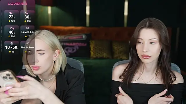 Snapshot of Selena_Glow chatting on 26, 2, 2026 Selena Glow online show from 26, 2, 2026