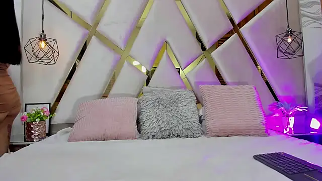 FernandaRousse online show from 27, 10, 2025