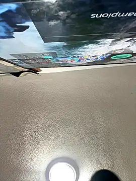 aavrdvh33 online show from 4, 10, 2025