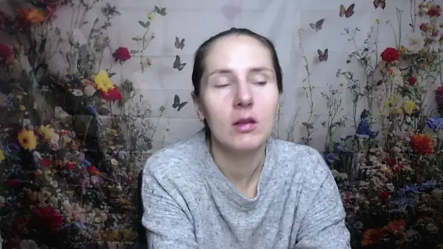 KarinaSwann online show from 9, 10, 2025