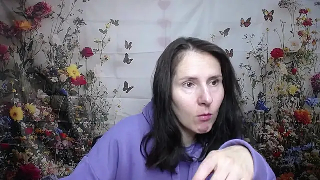 KarinaSwann online show from 13, 10, 2025