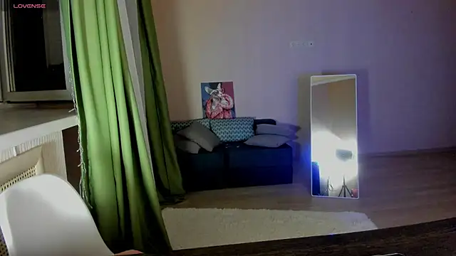 Snapshot of emilia_mur chatting on 22, 5, 2026 emilia mur online show from 22, 5, 2026