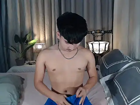 Snapshot of cute_richard24 chatting on 25, 11, 2025 cute richard24 online show from 25, 11, 2025