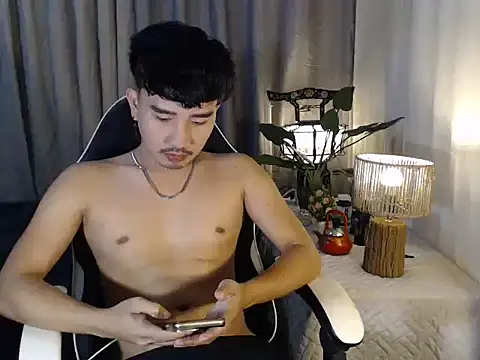 Snapshot of cute_richard24 chatting on 18, 12, 2025 cute richard24 online show from 18, 12, 2025