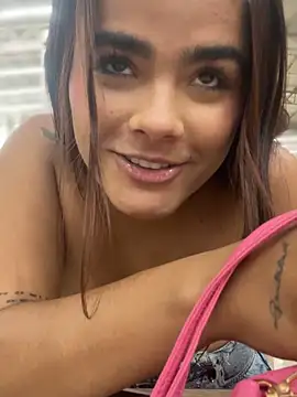 Snapshot of Kaily_Sweet16 chatting on 8, 10, 2025 Kaily Sweet16 online show from 8, 10, 2025