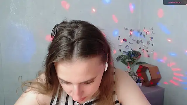 Snapshot of AmandaDimond_ chatting on 4, 6, 2026 AmandaDimond online show from 4, 6, 2026