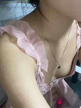 Mina048 online show from 6, 10, 2025