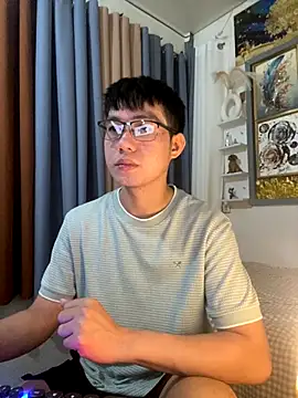 xshyboyx online show from 18, 11, 2025