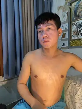 xshyboyx online show from 13, 2, 2026