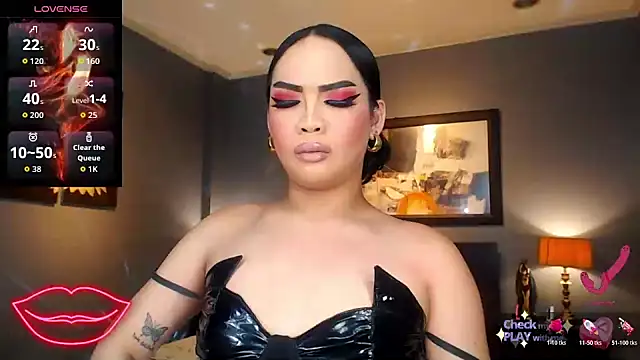 FridaHumphrey online show from 5, 4, 2026