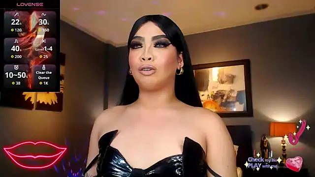 FridaHumphrey online show from 8, 4, 2026