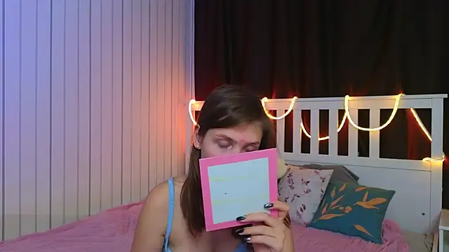 BeatrixCarIeton online show from 30, 11, 2025