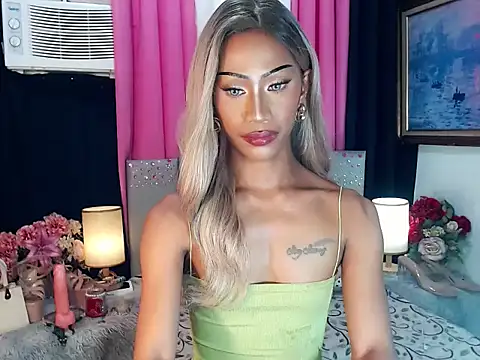 sassylatina online show from 10, 3, 2026