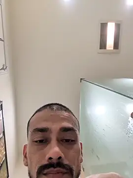 Snapshot of Cnutt310 chatting on 20, 12, 2025 Cnutt310 online show from 20, 12, 2025