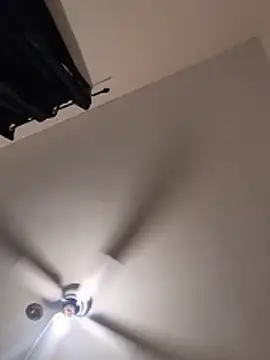 Snapshot of Cnutt310 chatting on 22, 12, 2025 Cnutt310 online show from 22, 12, 2025