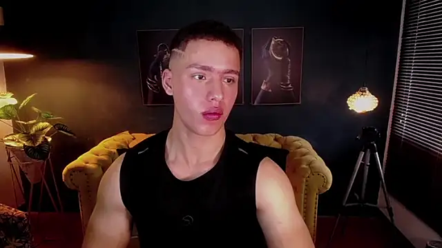 Snapshot of deivid_parker chatting on 25, 10, 2025 deivid parker online show from 25, 10, 2025