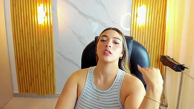 KYLIE JONES6 online show from 15, 9, 2025