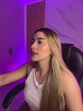 KYLIE JONES6 online show from 14, 7, 2026