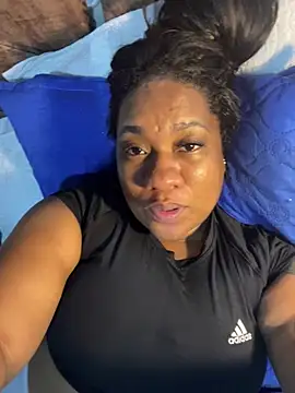Snapshot of Sam_Blue chatting on 7, 7, 2026 Sam Blue online show from 7, 7, 2026
