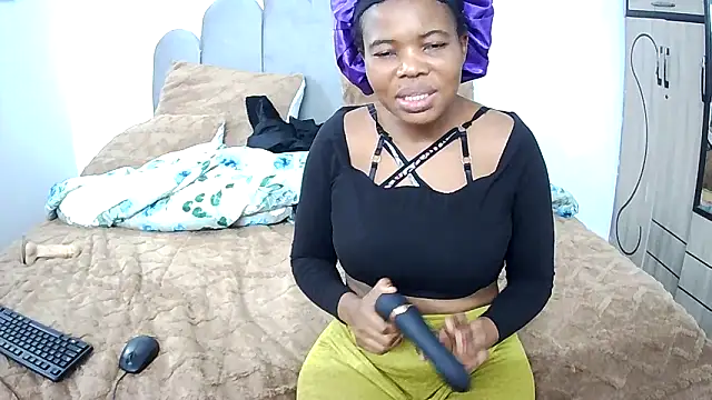 Snapshot of CharlotteXXX chatting on 20, 10, 2025 CharlotteXXX online show from 20, 10, 2025