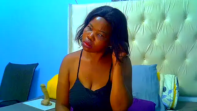 Snapshot of CharlotteXXX chatting on 14, 12, 2025 CharlotteXXX online show from 14, 12, 2025