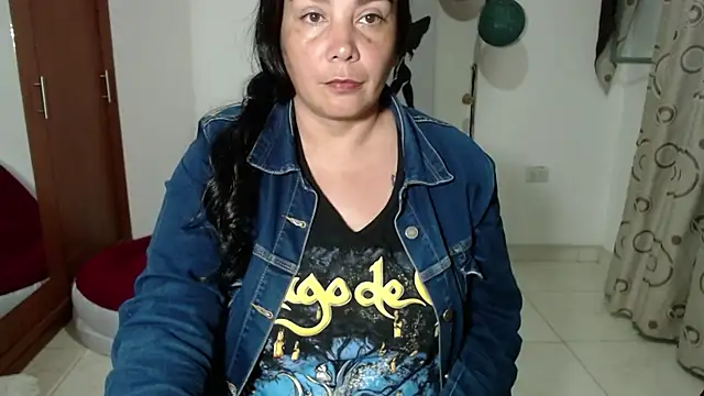 Vivian milf paint online show from 10, 9, 2025