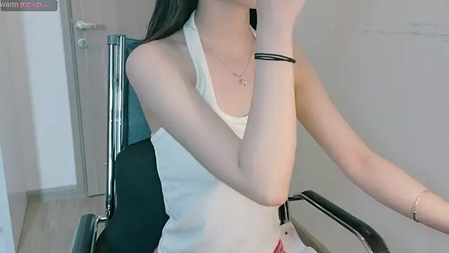 Snapshot of Ryeon_99 chatting on 15, 5, 2026 Ryeon 99 online show from 15, 5, 2026