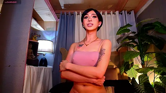 Snapshot of UrMassiveCockSabrinaOnTop chatting on 16, 11, 2025 UrMassiveCockSabrinaOnTop online show from 16, 11, 2025