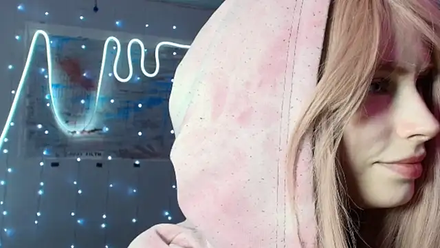 PieraMarch online show from 3, 10, 2025