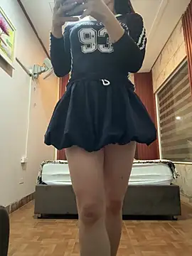 Snapshot of Meii-meyy chatting on 9, 10, 2025 Meii-meyy online show from 9, 10, 2025
