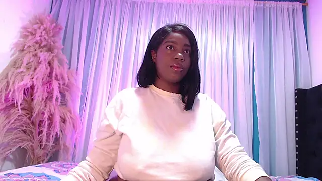 Snapshot of Alhana-miller chatting on 13, 10, 2025 Alhana-miller online show from 13, 10, 2025