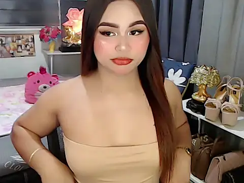 Candice cummer online show from 18, 12, 2025