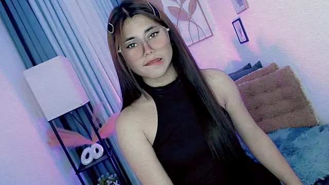 Snapshot of PrettyBlythes_TS chatting on 23, 4, 2026 PrettyBlythes TS online show from 23, 4, 2026