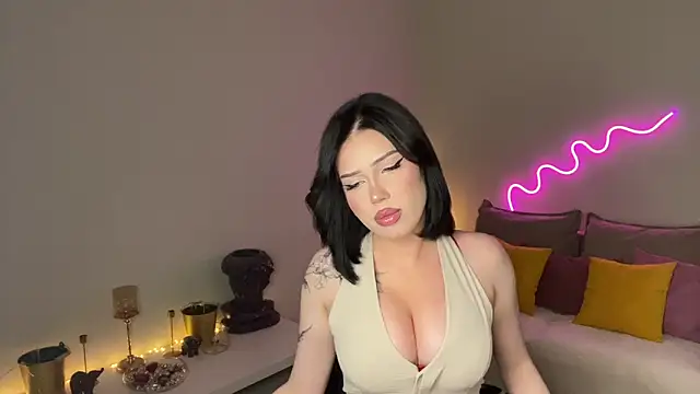 Snapshot of mistress_of_hearts chatting on 14, 5, 2026 mistress of hearts online show from 14, 5, 2026
