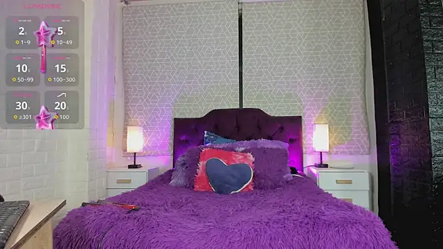 Zamara Kleii online show from 18, 10, 2025