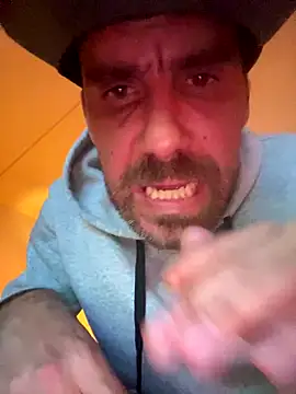 Snapshot of thepenisher777 chatting on 13, 9, 2025 thepenisher777 online show from 13, 9, 2025