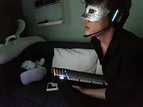 boyhigh1997 online show from 23, 3, 2026