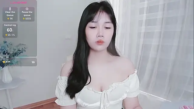 Snapshot of -Rose-Lucky- chatting on 5, 10, 2025 -Rose-Lucky- online show from 5, 10, 2025