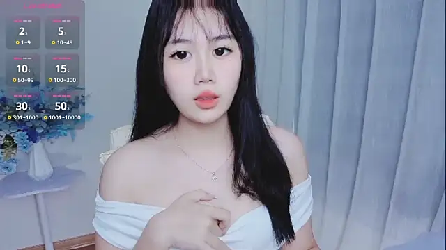 Snapshot of -Rose-Lucky- chatting on 11, 10, 2025 -Rose-Lucky- online show from 11, 10, 2025