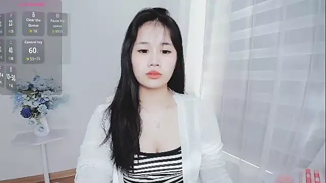 Snapshot of -Rose-Lucky- chatting on 28, 10, 2025 -Rose-Lucky- online show from 28, 10, 2025