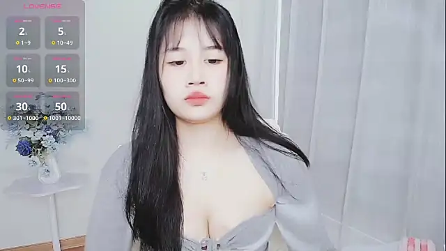 Snapshot of -Rose-Lucky- chatting on 1, 11, 2025 -Rose-Lucky- online show from 1, 11, 2025