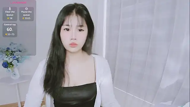 Snapshot of -Rose-Lucky- chatting on 5, 11, 2025 -Rose-Lucky- online show from 5, 11, 2025