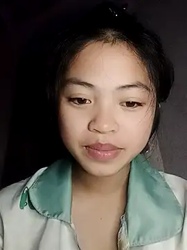 Snapshot of Thy00__ chatting on 4, 2, 2026 Thy00 online show from 4, 2, 2026