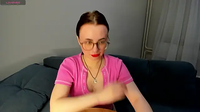 Snapshot of MewStella chatting on 24, 3, 2026 MewStella online show from 24, 3, 2026